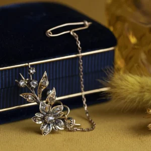 Outlet Gouden broche met roosdiamant 14 krt Broches