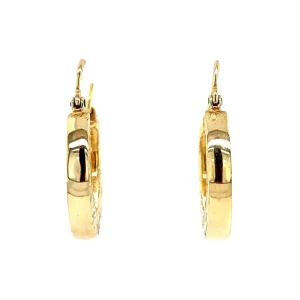 Fashion Gouden oorringen met gravure 14 krt Oorringen