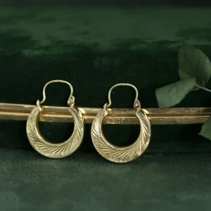 Fashion Gouden oorringen met gravure 14 krt Oorringen