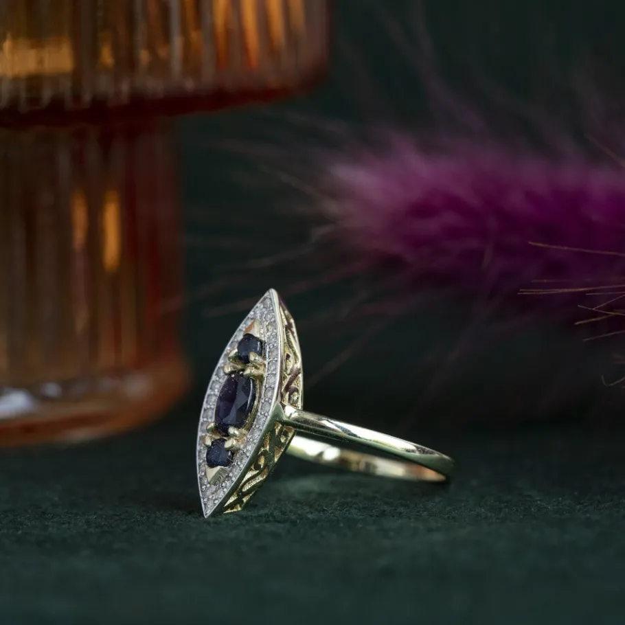 gouden_ring_met_saffier_e_1-4.webp New Gouden ring met saffier en diamant 14 krt Diamanten Ringen | Ringen Met Edelsteen