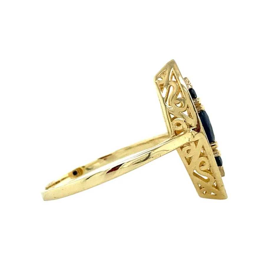 gouden_ring_met_saffier_e_3-4.webp New Gouden ring met saffier en diamant 14 krt Diamanten Ringen | Ringen Met Edelsteen